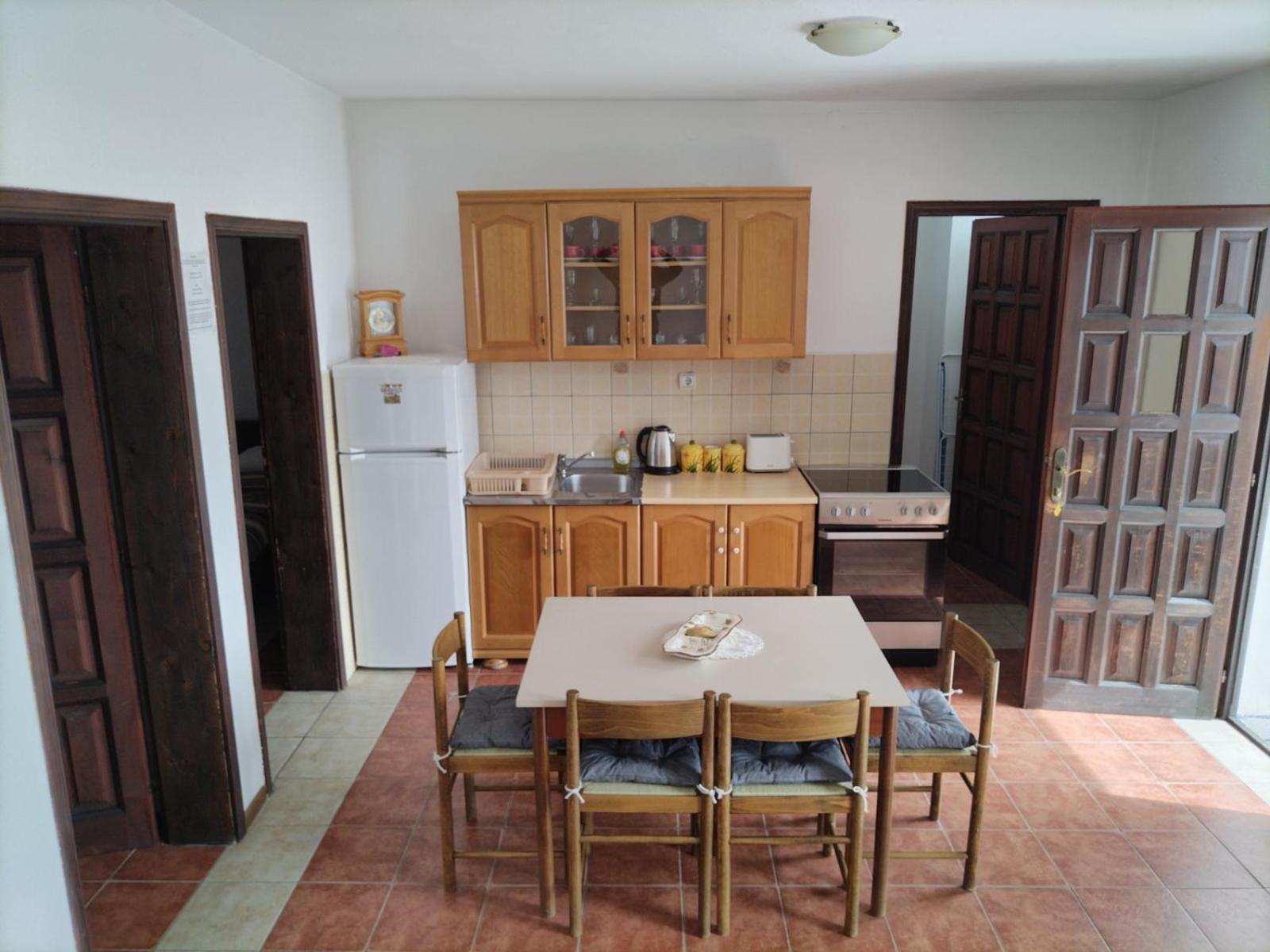 Apartment Ivana Kotor Extérieur photo